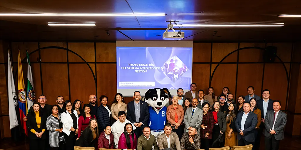 Fray Álvaro José Arango Restrepo y directivos académicos participan en la transformación del Sistema Integrado de Gestión 