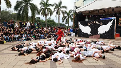 Crónica: Así se vivió la Fiesta Patronal 2026 con el gran cierre de Golpe a Golpe
